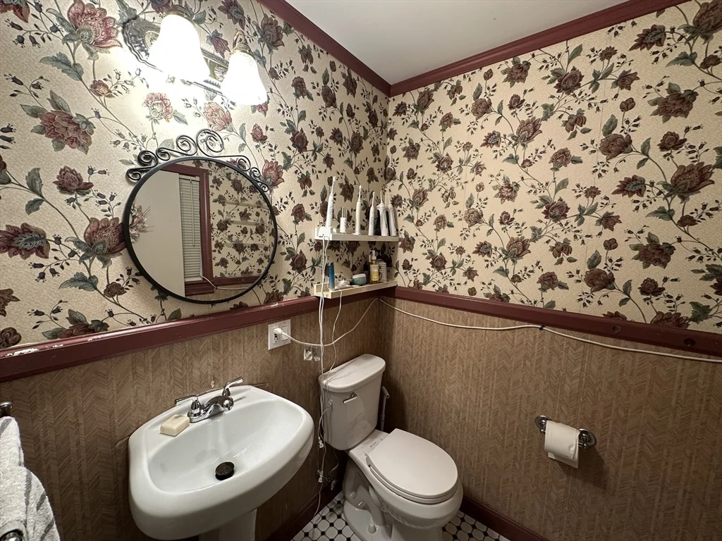 58 Grace St, West End