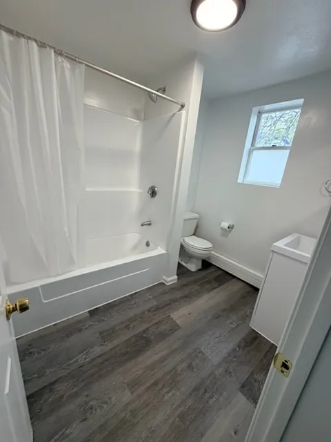 92 Blue Hill Ave, Roxbury