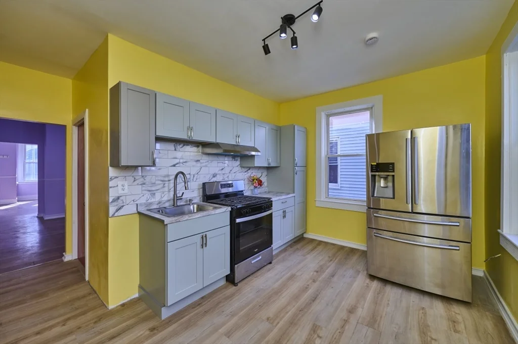 19 Whittier St, Lynn