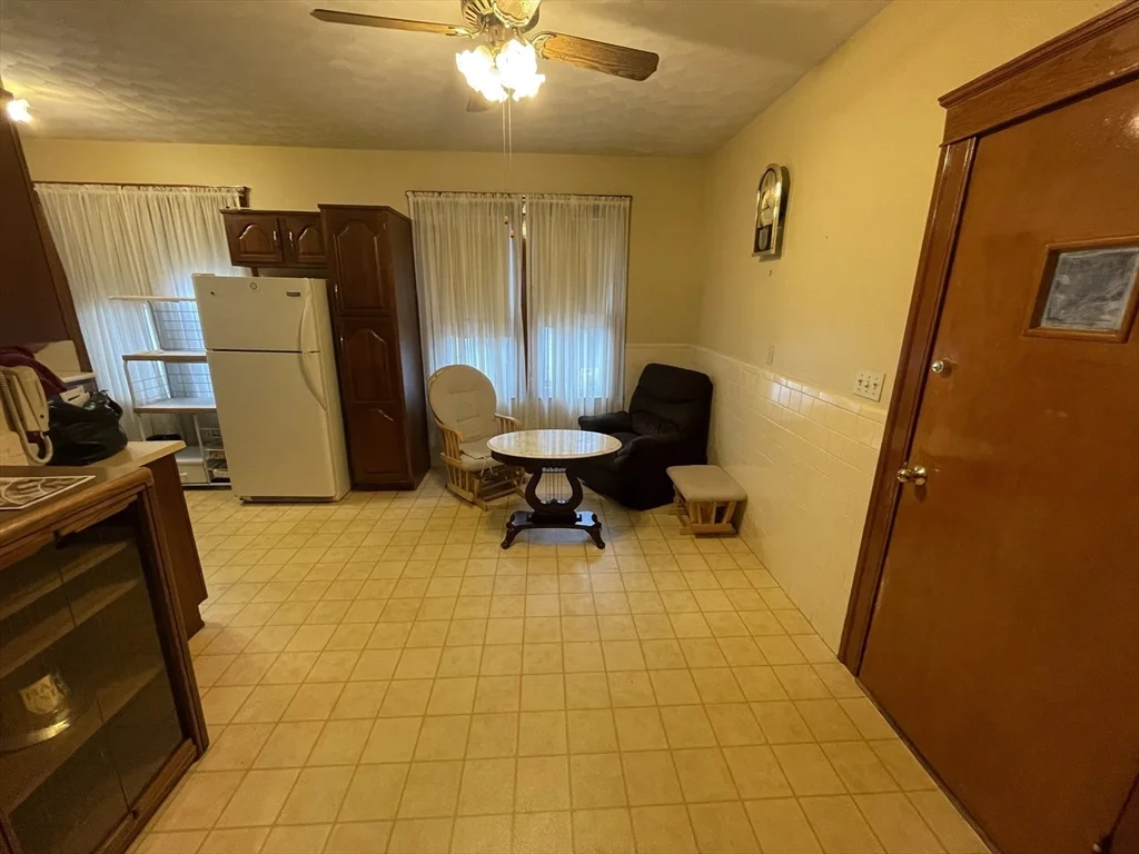 51 Richmond Ave, West Side