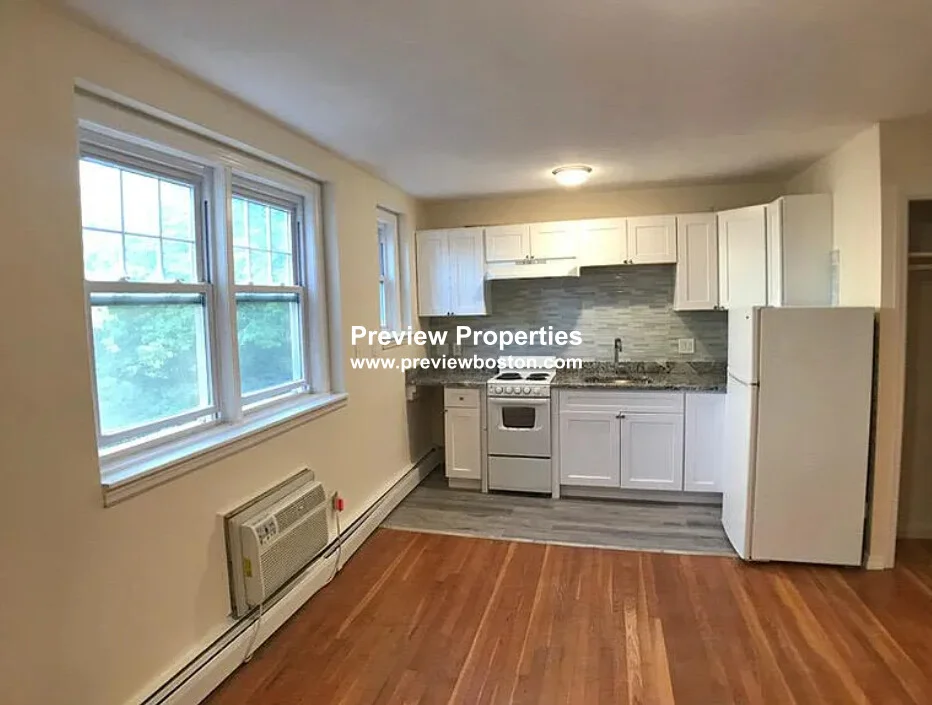 2018 Commonwealth Ave, Brighton