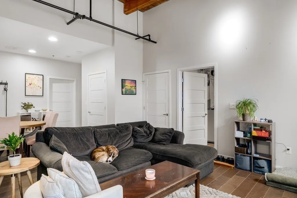 156 Ter, Mission Hill