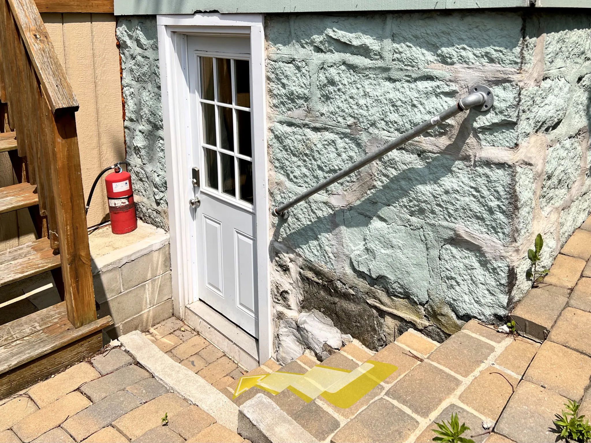 17 Sunset St, Mission Hill