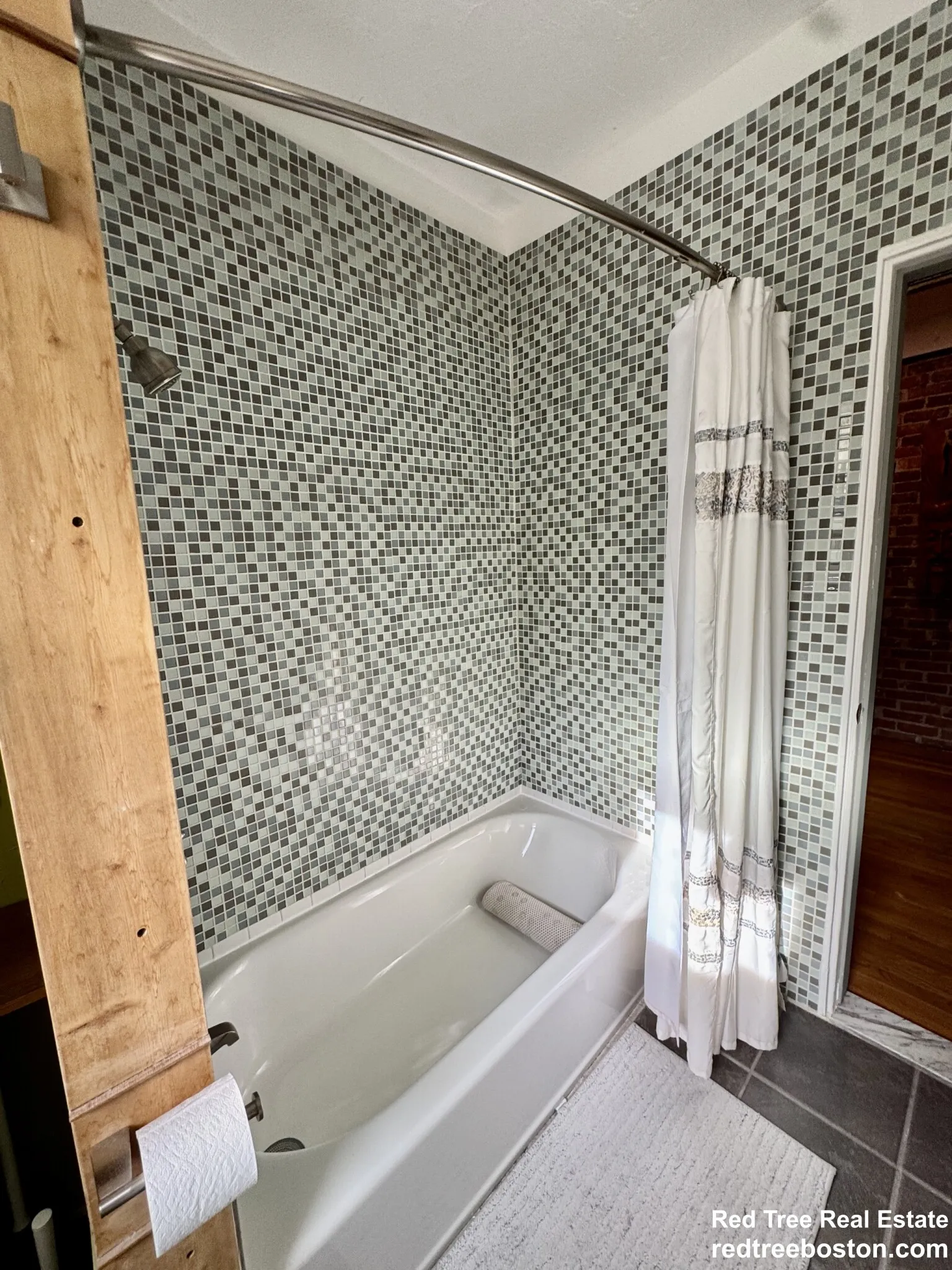 48 Kent St, Brookline Village