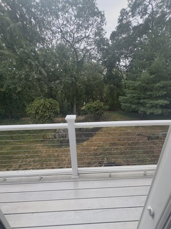 19 Skyline Dr, Malden