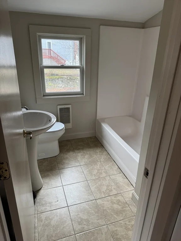 324 Lowell St, Peabody