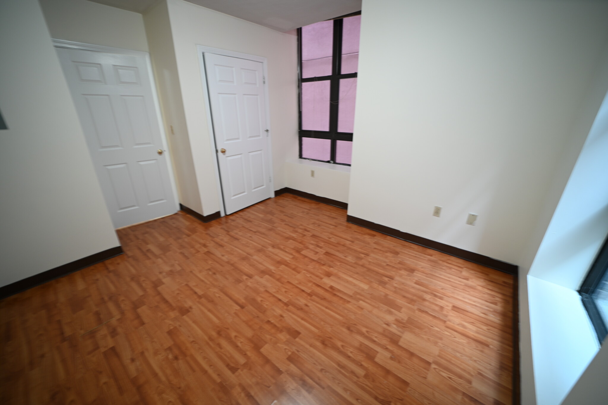 81 Essex St, Chinatown