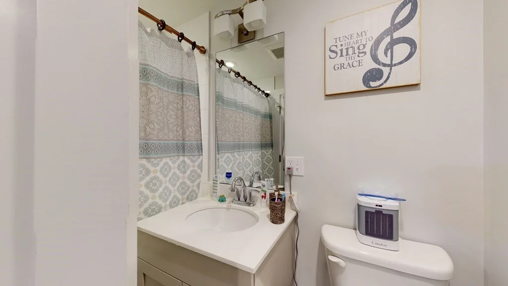 74 F St, South Boston