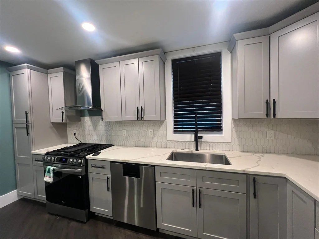 96 Washington St, Lynn