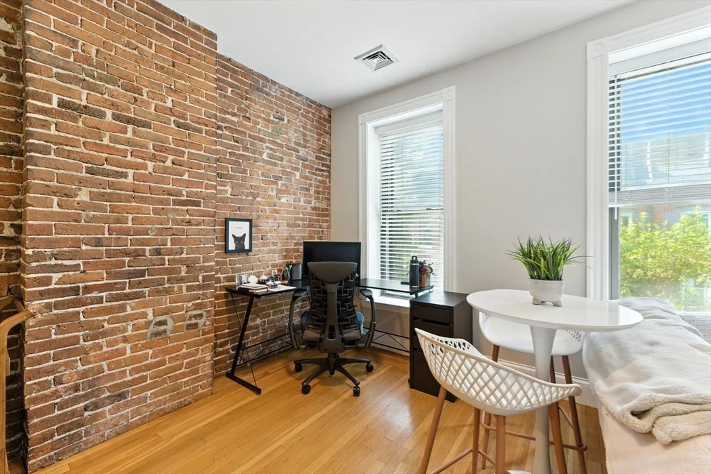 19 Medford St, Chelsea