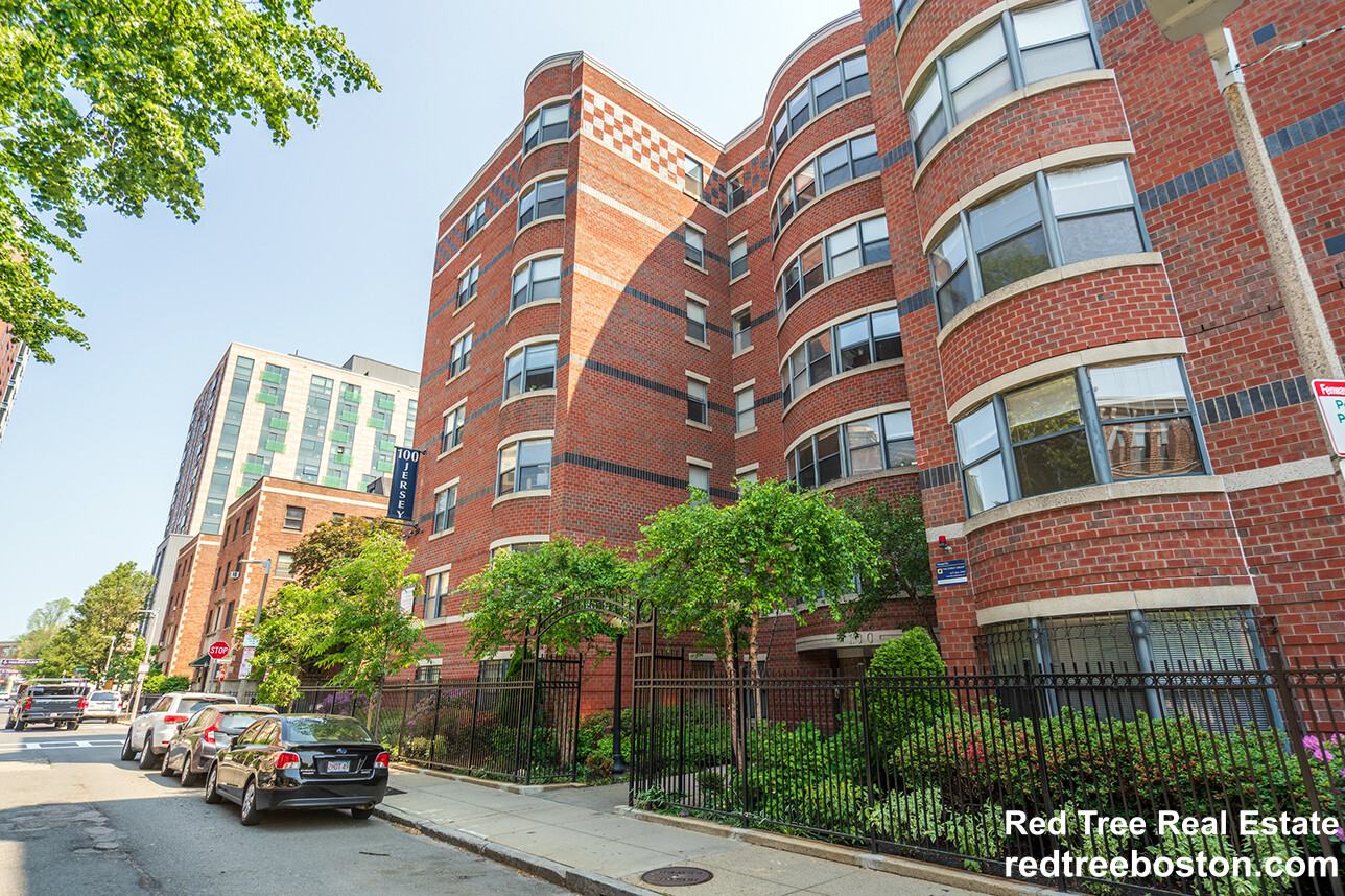 100 Jersey St, Fenway