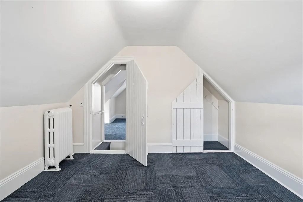 10 Charles, Winthrop