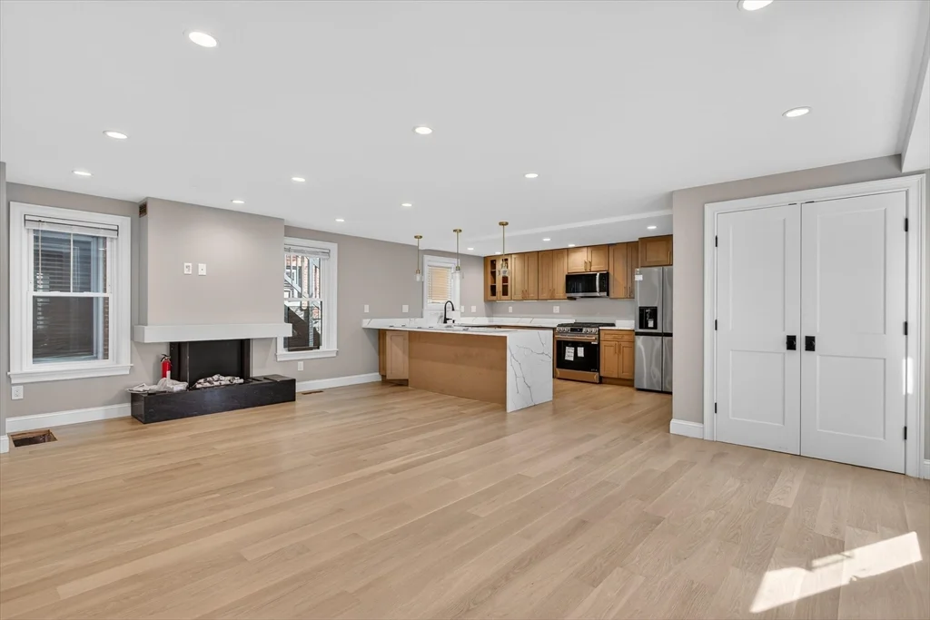 17 Allston St, Charlestown