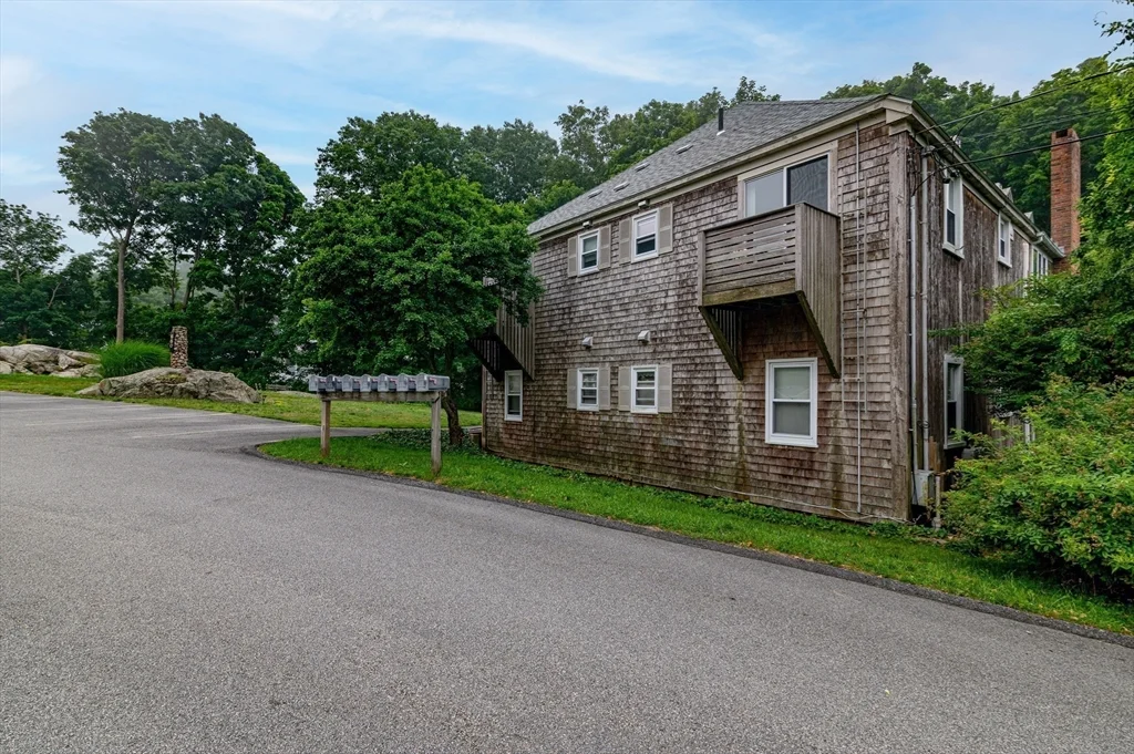 660 Jerusalem Rd, North Cohasset