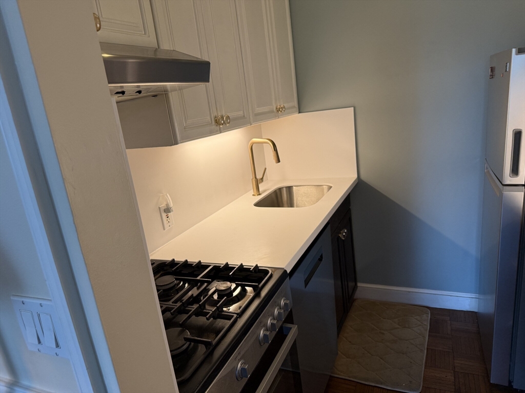 164 Beacon St, Back Bay