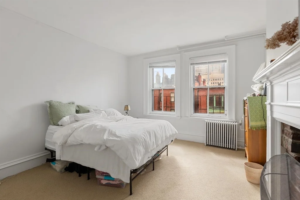 86 Marlborough St, Back Bay