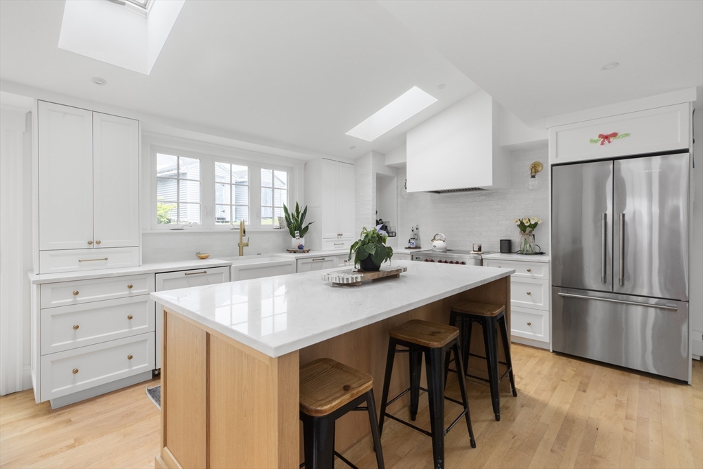 211 Castle Rd, Nahant