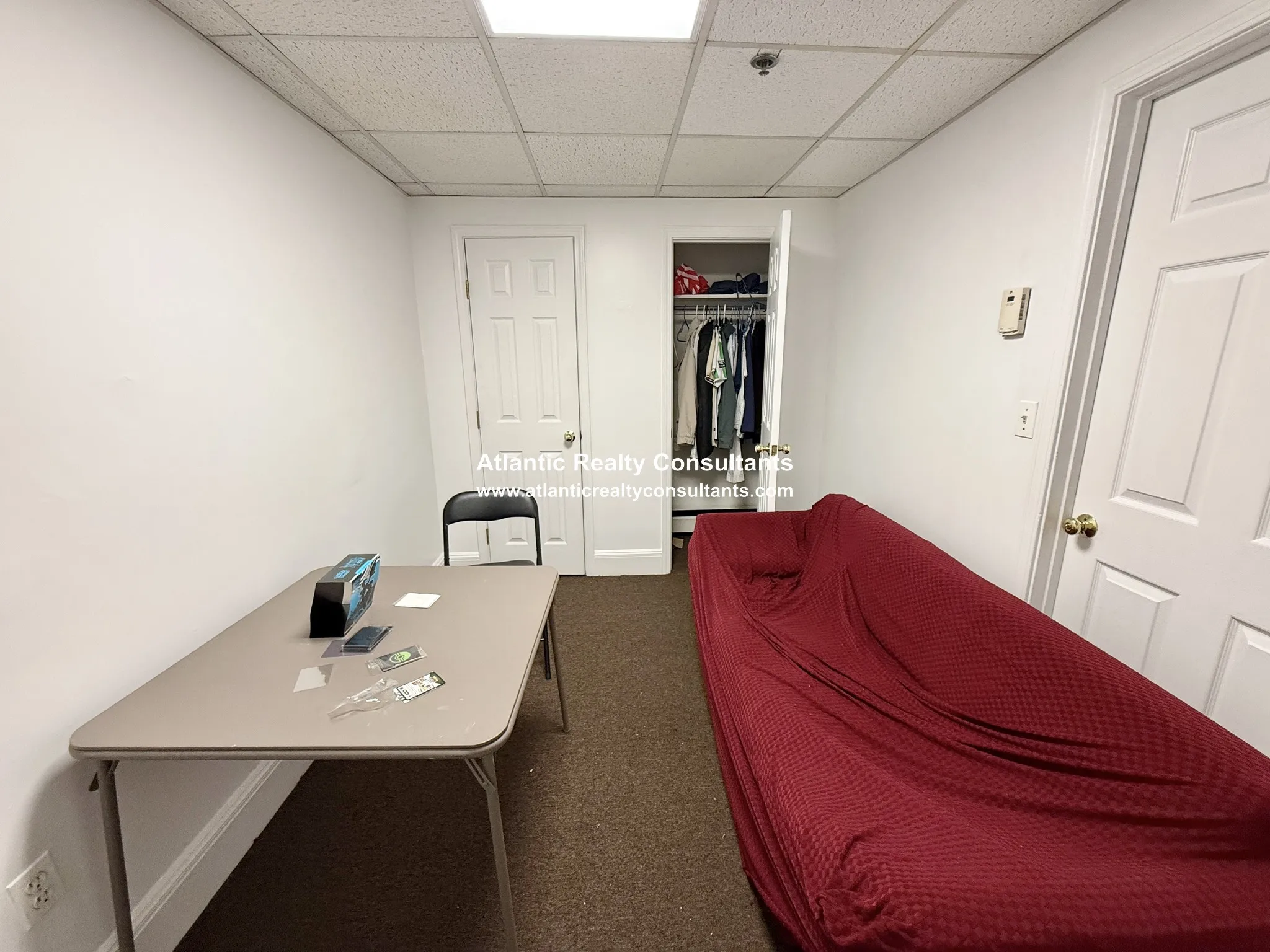 1061 Beacon St, Longwood
