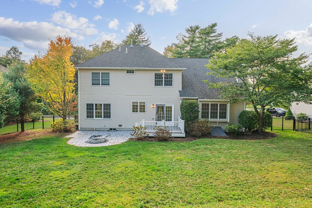 24 Endean Dr, Walpole