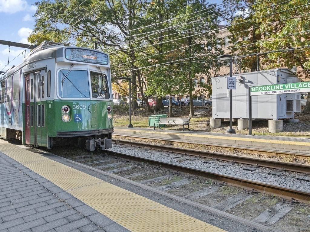 24 Juniper St, Brookline Village