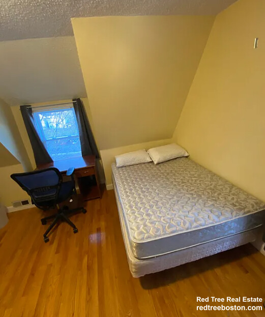 27R Albion St, Powder House Square