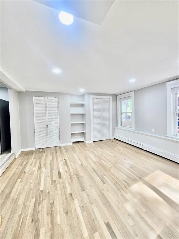 61 Gates St, South Boston