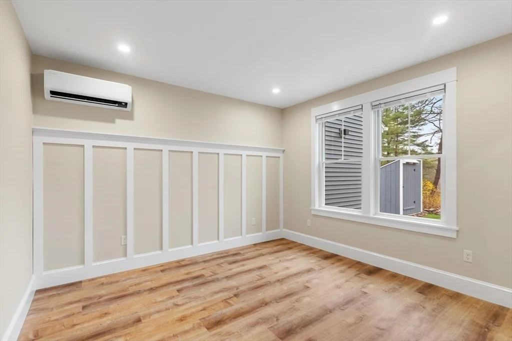 26 Lyndale, West Gloucester