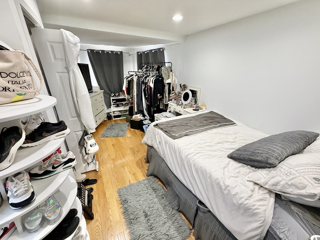 9 Boston St, South Boston