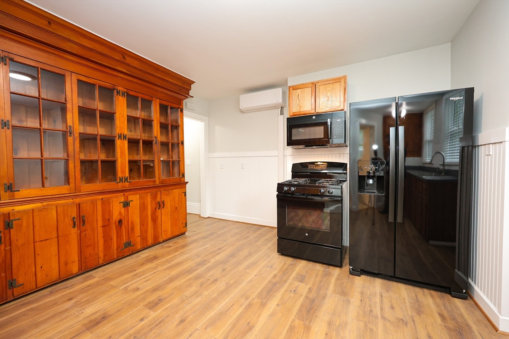 11 Pond St, Weymouth