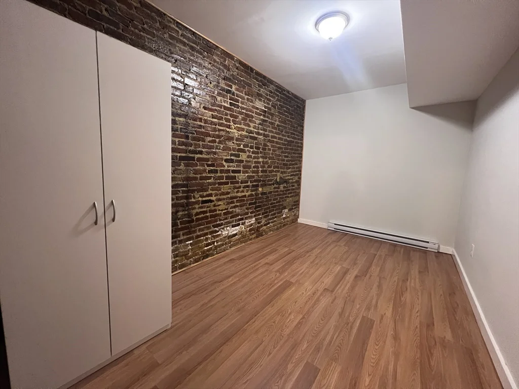 7 Sherborn Ct, Medford