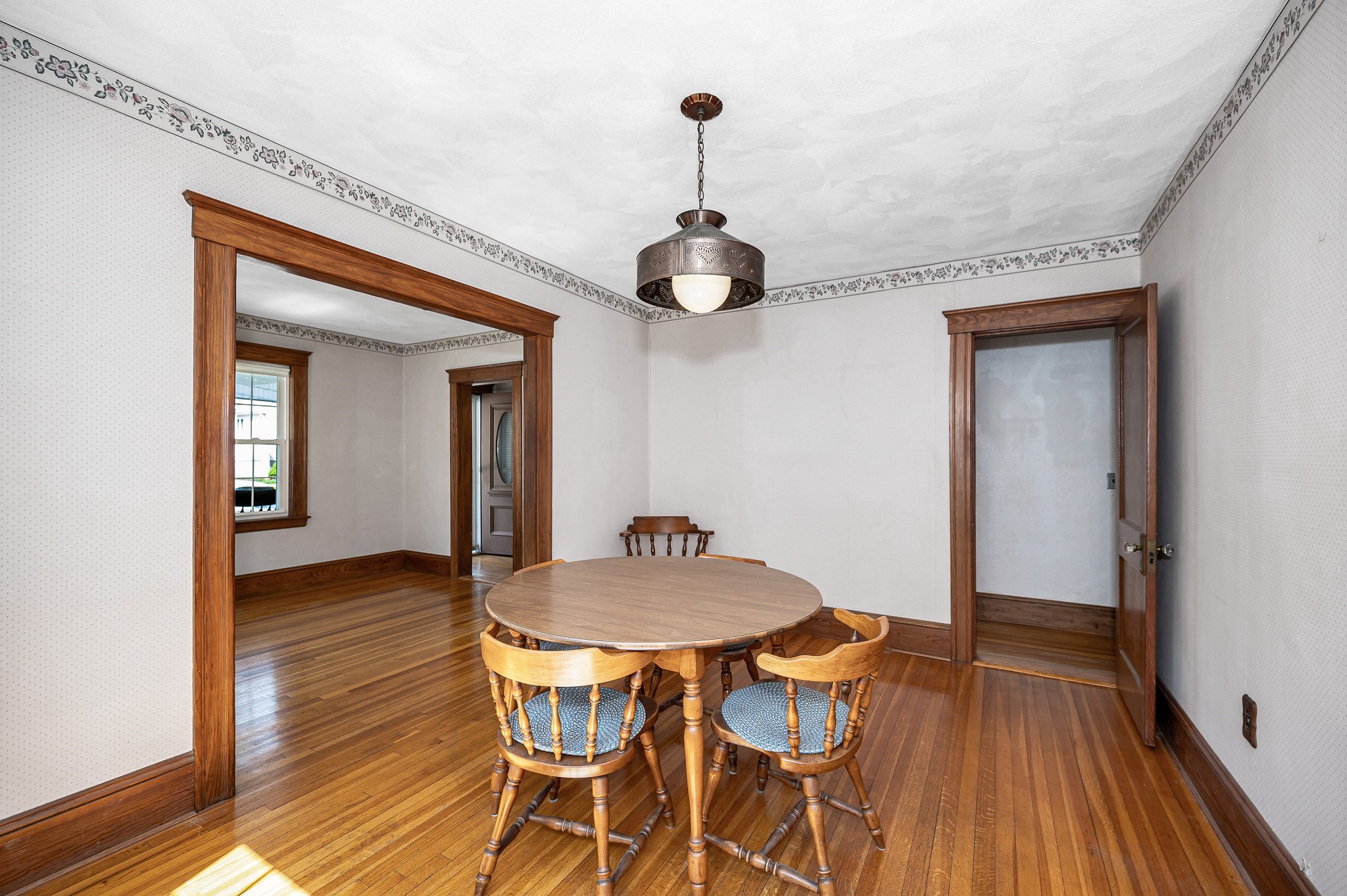 26 Leonard St, Woburn