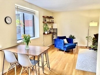 1933 Commonwealth Ave, Brighton