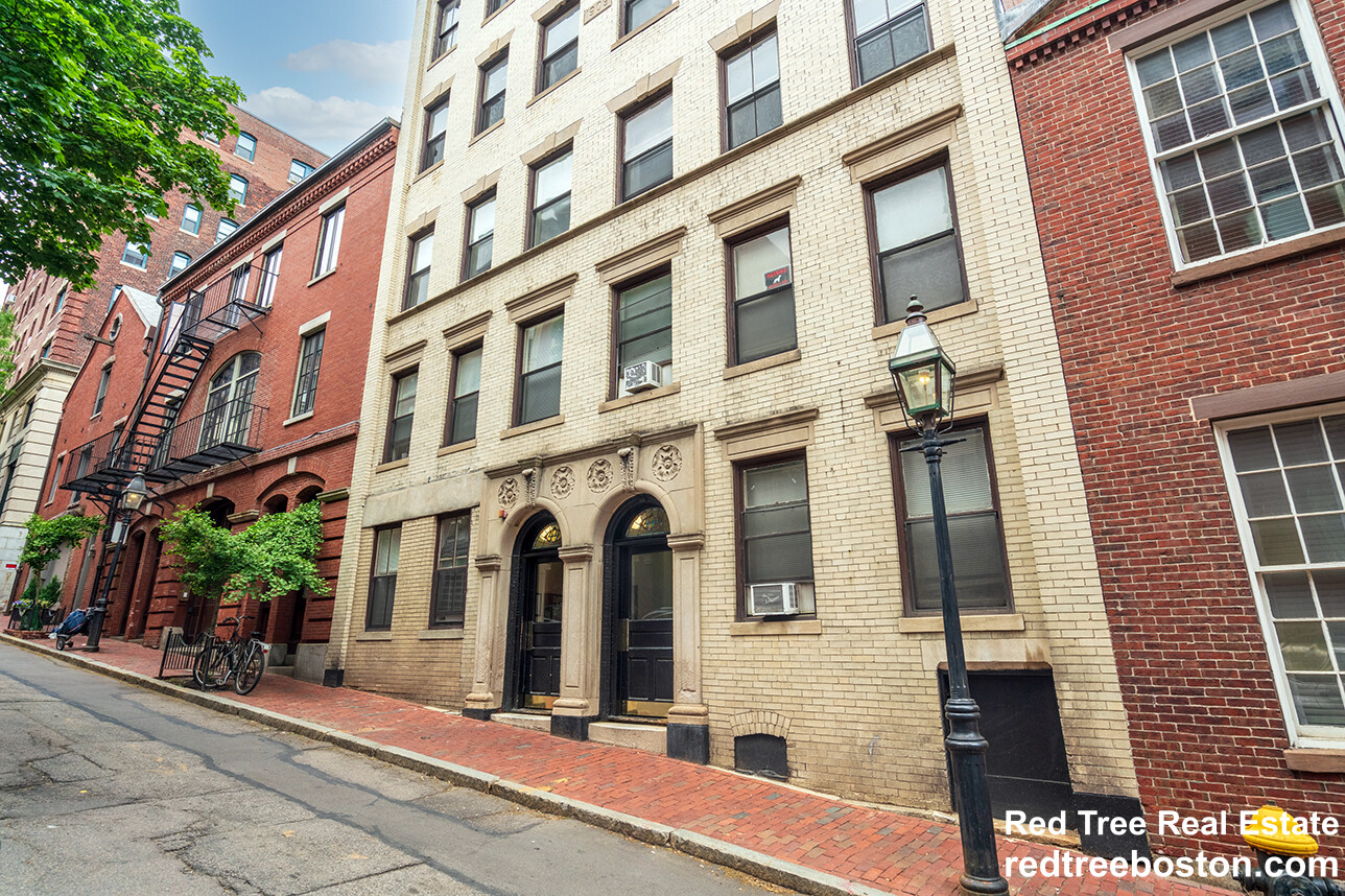 44 Joy St, Beacon Hill