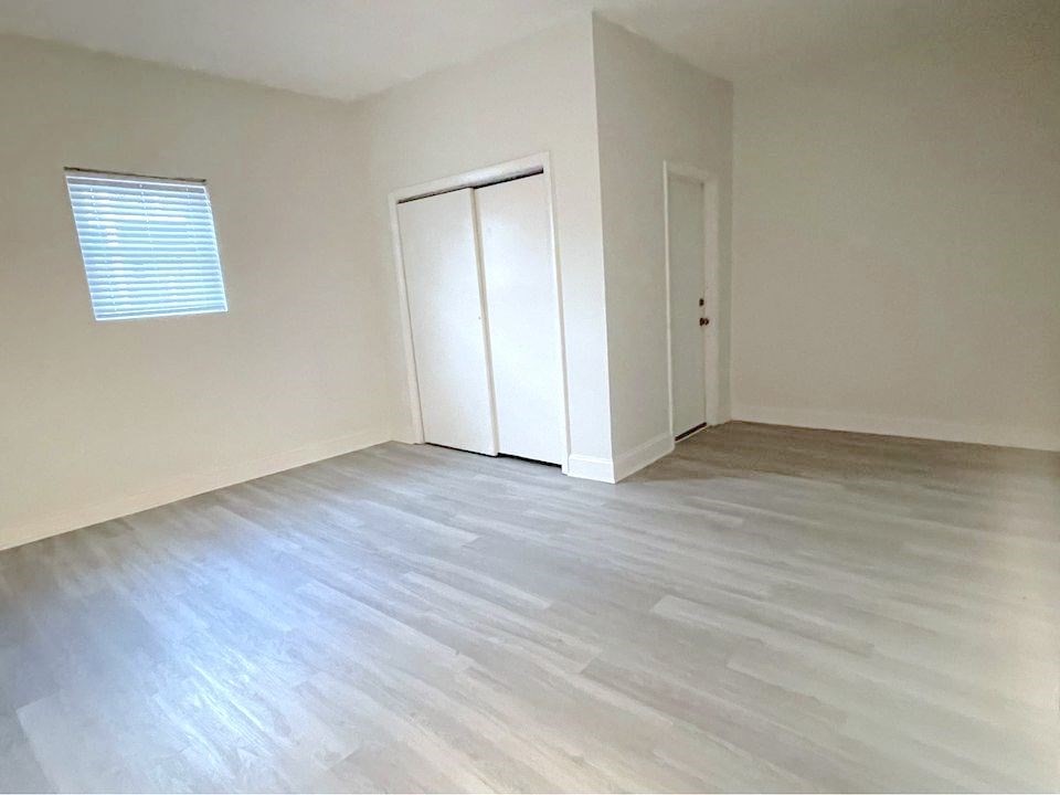 820 East 6th, South Boston