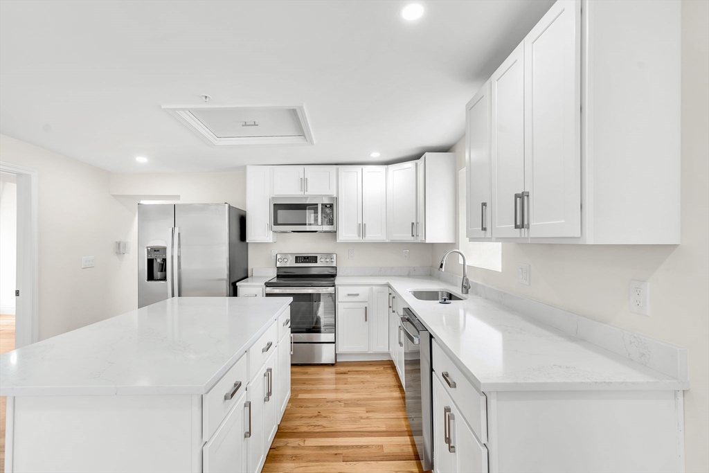 23 Pleasant St, Fitchburg