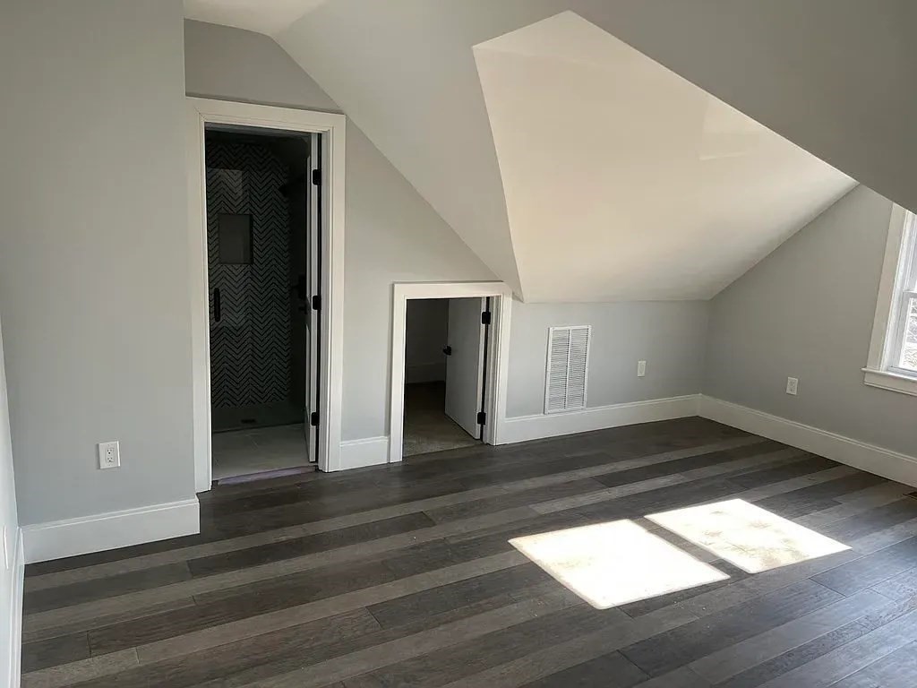 66 Calvary St, Waltham