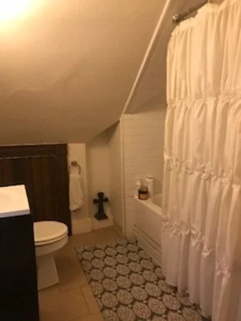 1899 Hyde Park Ave, Hyde Park