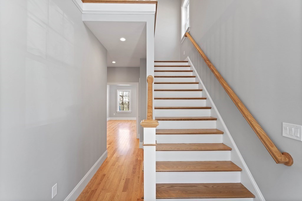 17 Monroe St, Norwood