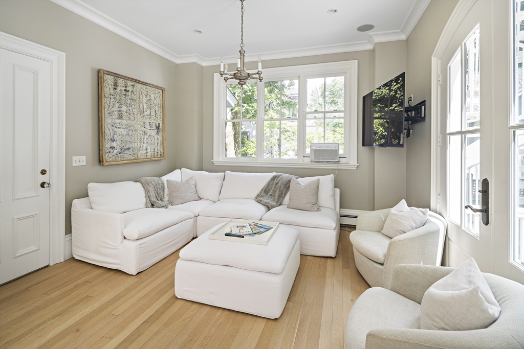 247 Kent St, Brookline