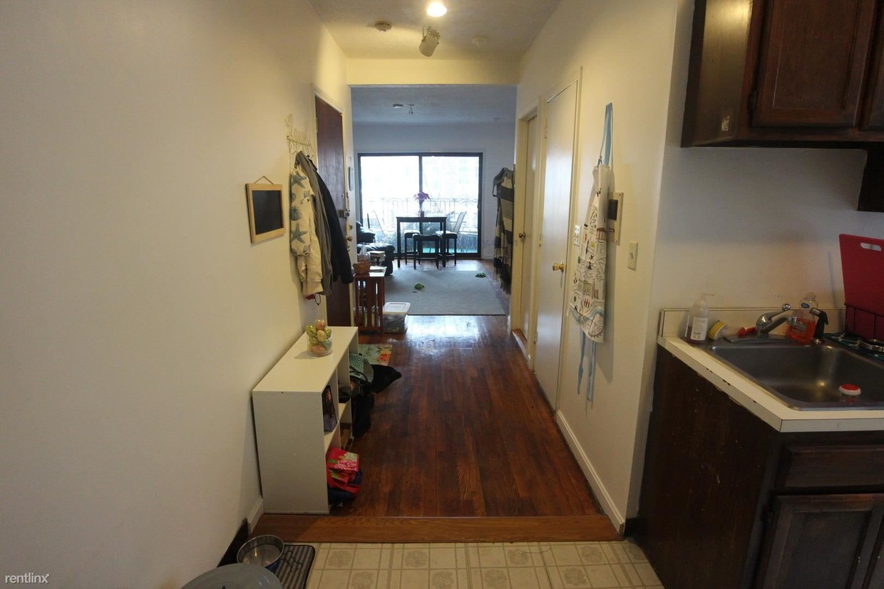 317 Summit, Brighton