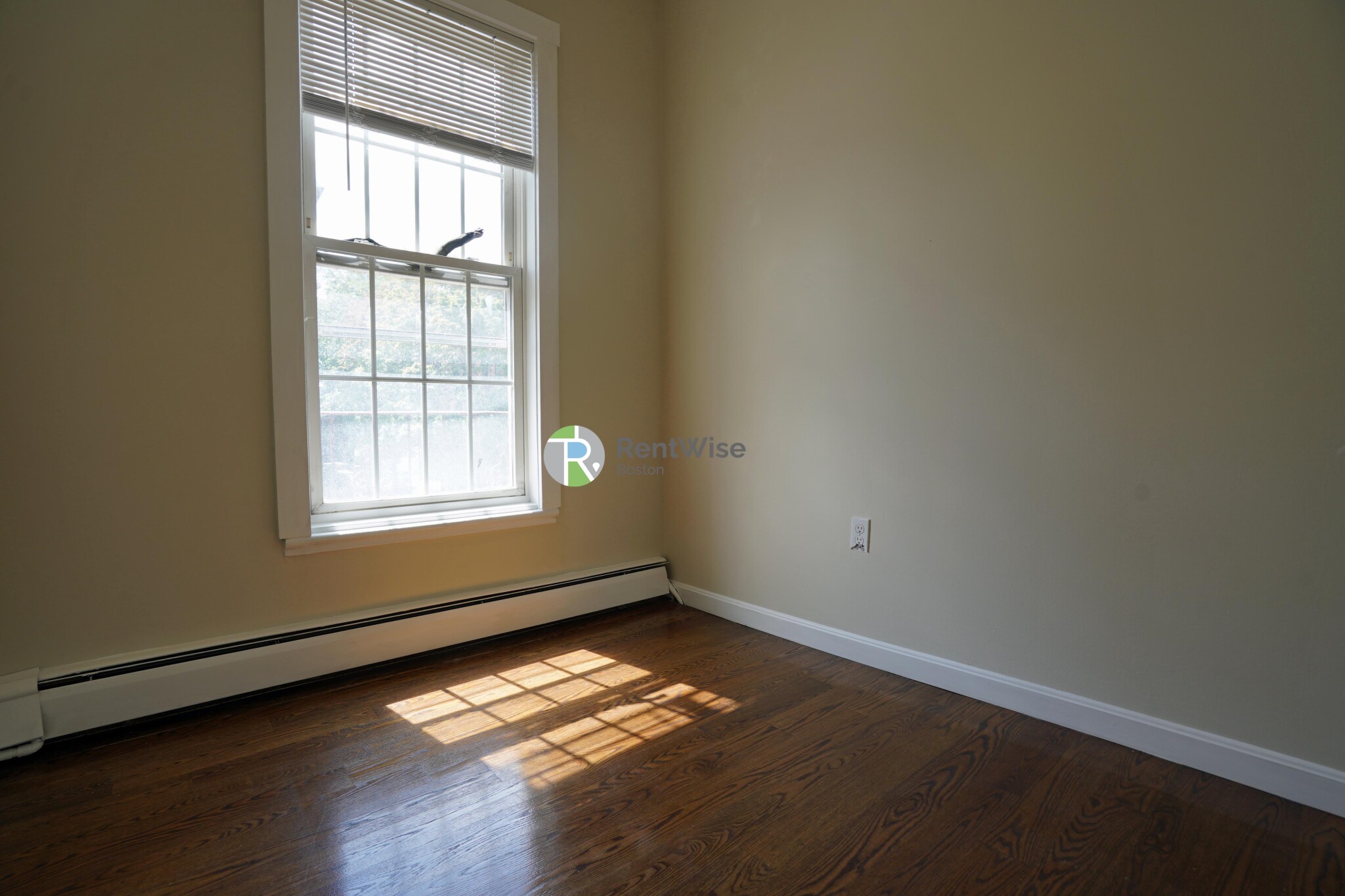 538 East Broadway, South Boston