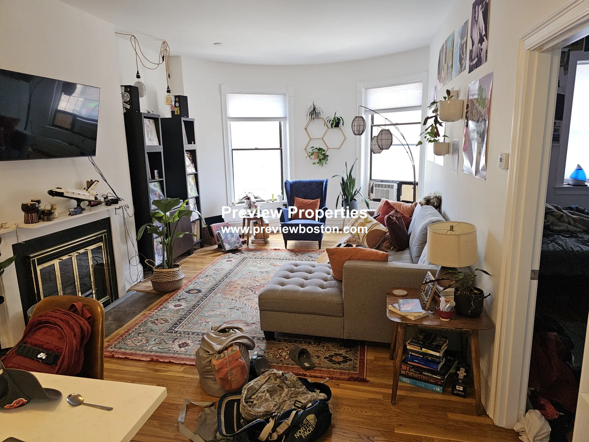 922 Beacon St, Fenway