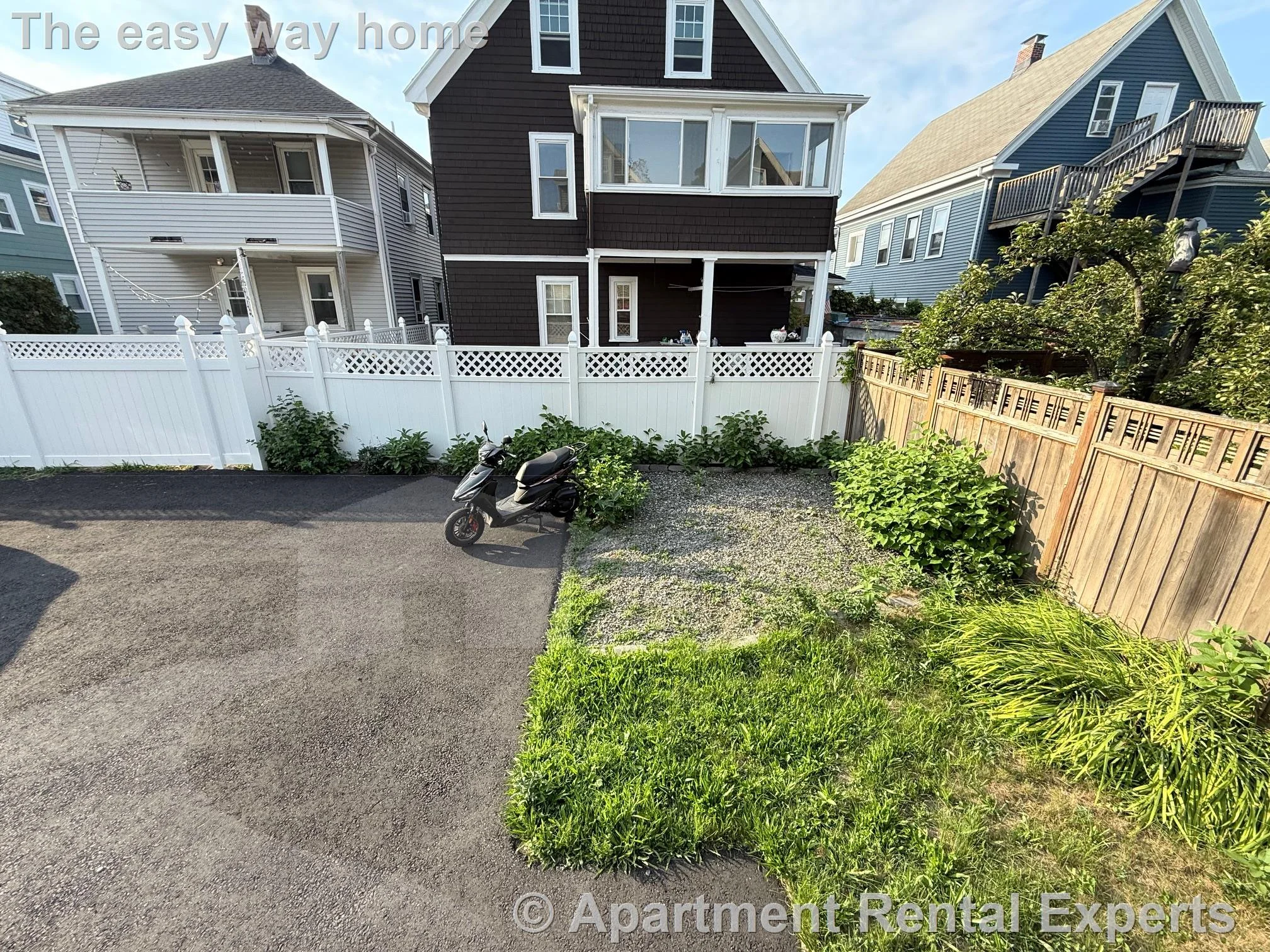 33 Clayton Ave, Ball Square