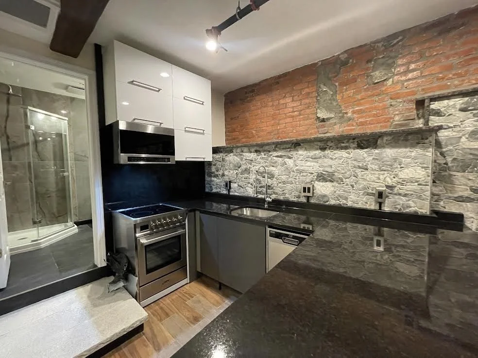 1028 Commonwealth Ave, Fenway