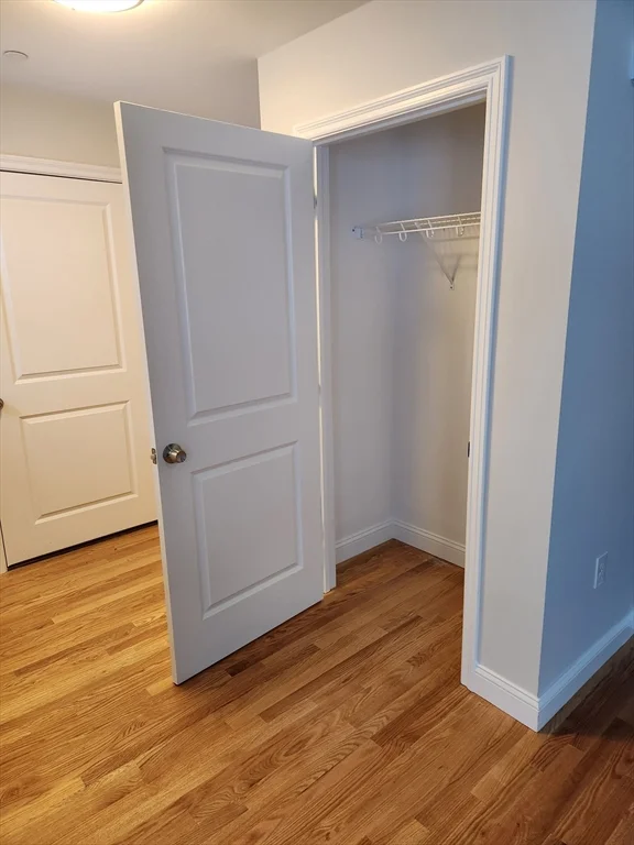 32 Four Seasons Dr, Hampstead