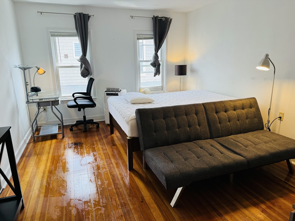 5 Lexington Ave, Powder House Square