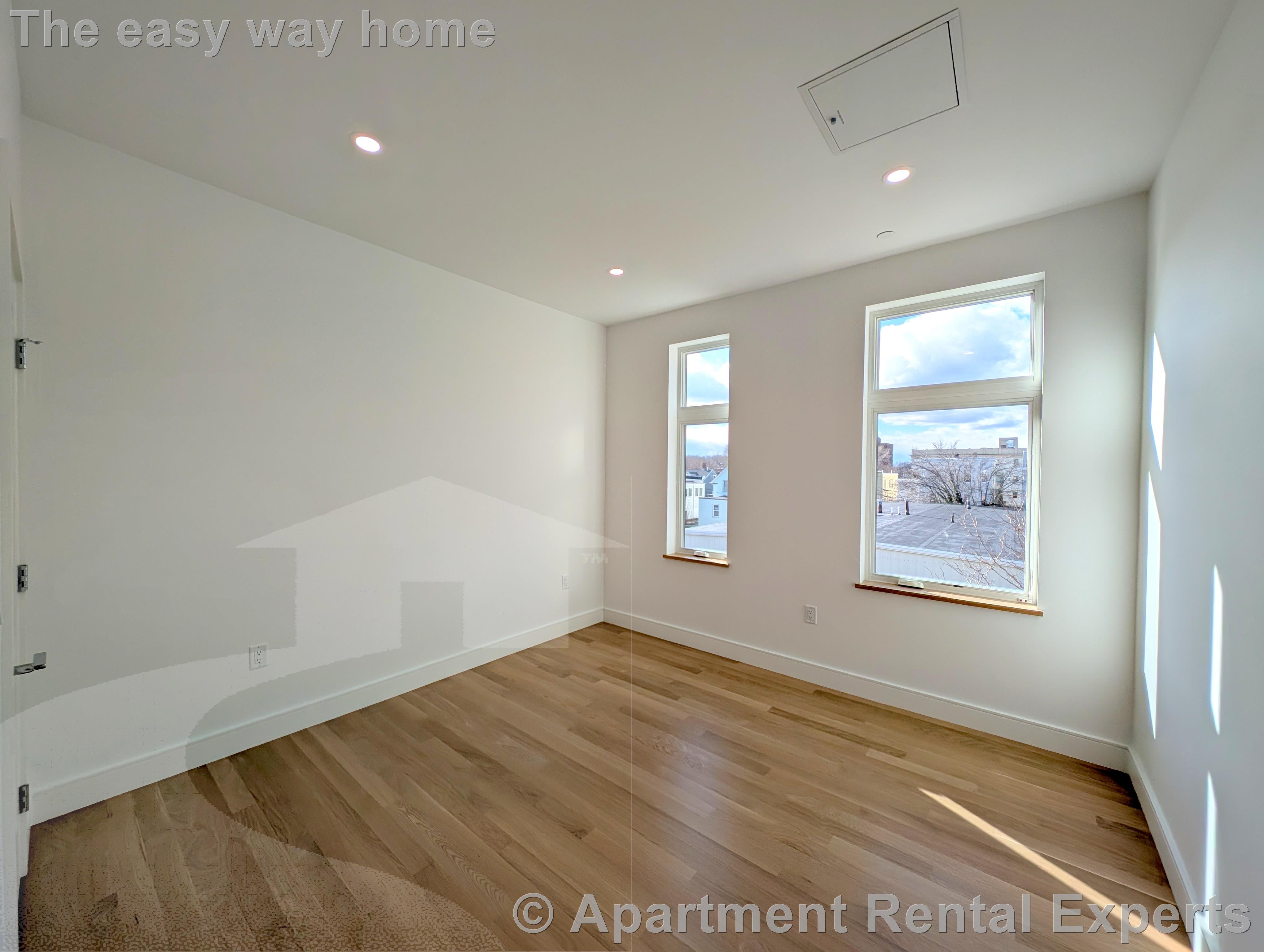 28 South St, Inman Square