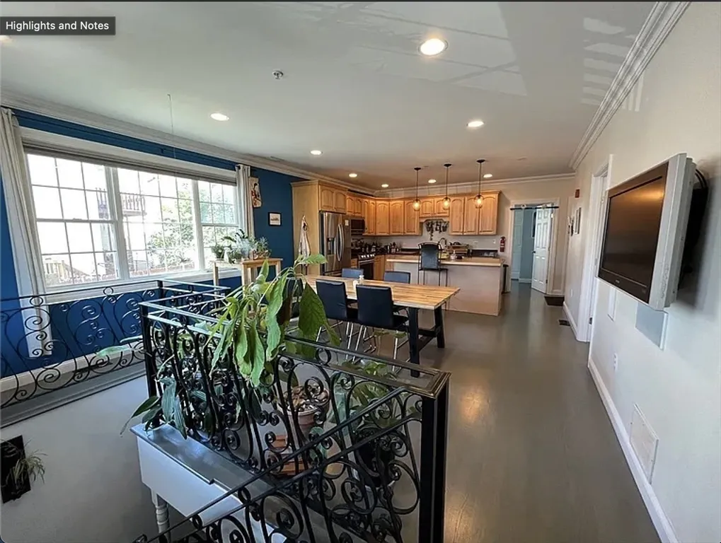 20R Cross St, East Somerville