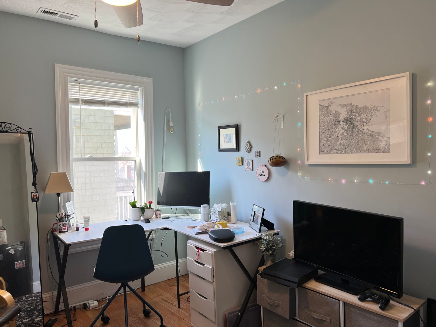 305 Highland Ave, Powder House Square