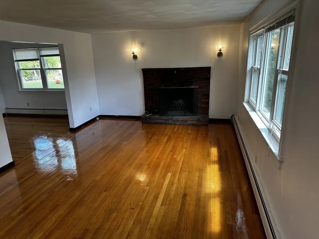 1193 Boylston St, Waban